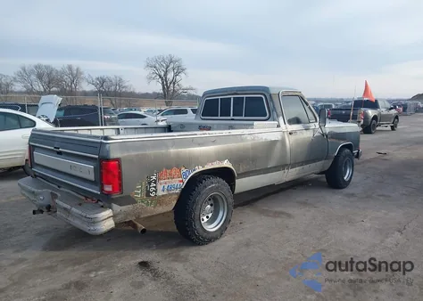 1985 Dodge D-Series D100/D150 z USA, uszkodzony, nr VIN 1B7GD14TXFS702871